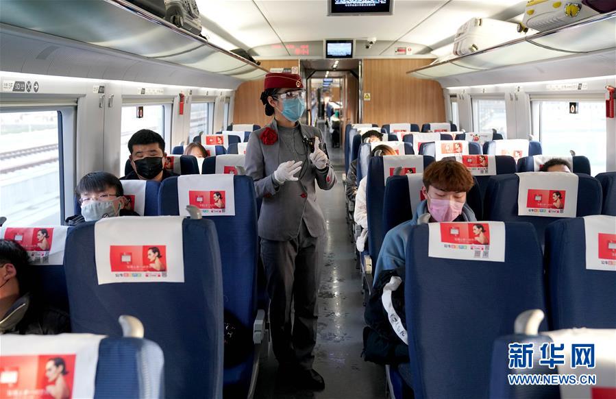 （聚焦疫情防控&middot;圖文互動）（5）團(tuán)結(jié)起來！我們?nèi)f眾一心！&mdash;&mdash;中國抗疫人民力量的生動實踐