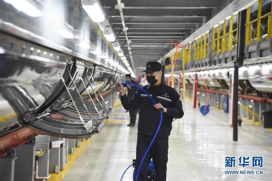 (圖文互動(dòng))(10)“看不見(jiàn)”的勞動(dòng)者