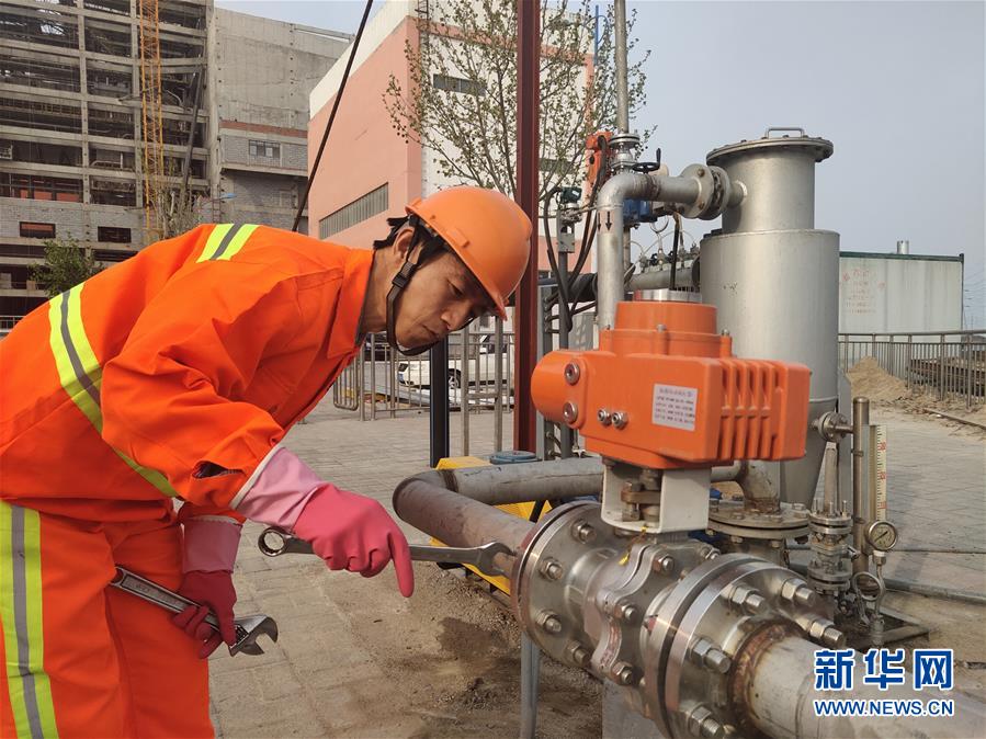 （新華全媒頭條&middot;圖文互動(dòng)）（8）這個(gè)春天，追尋奮斗者的腳步&mdash;&mdash;寫(xiě)在2020年&ldquo;五一&rdquo;國(guó)際勞動(dòng)節(jié)到來(lái)之際