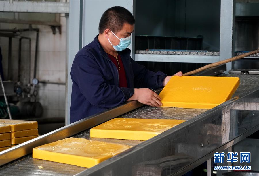 （來自一線的調(diào)查報(bào)告&middot;圖文互動）（8）搶出一個(gè)身位謀發(fā)展&mdash;&mdash;河南許昌經(jīng)濟(jì)復(fù)蘇見聞