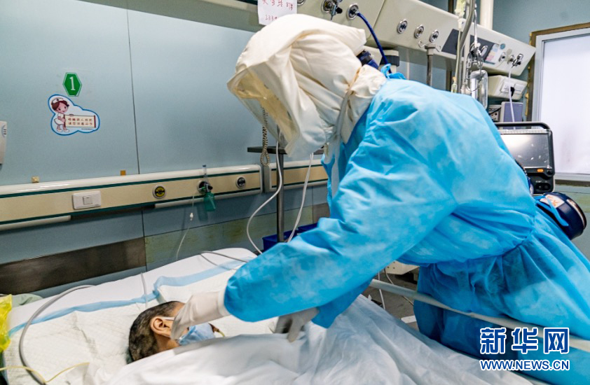 （新華全媒頭條&middot;圖文互動）（3）&ldquo;我看不見你的樣子，但我知道你是誰&rdquo;&mdash;&mdash;寫在國際護(hù)士節(jié)來臨之際