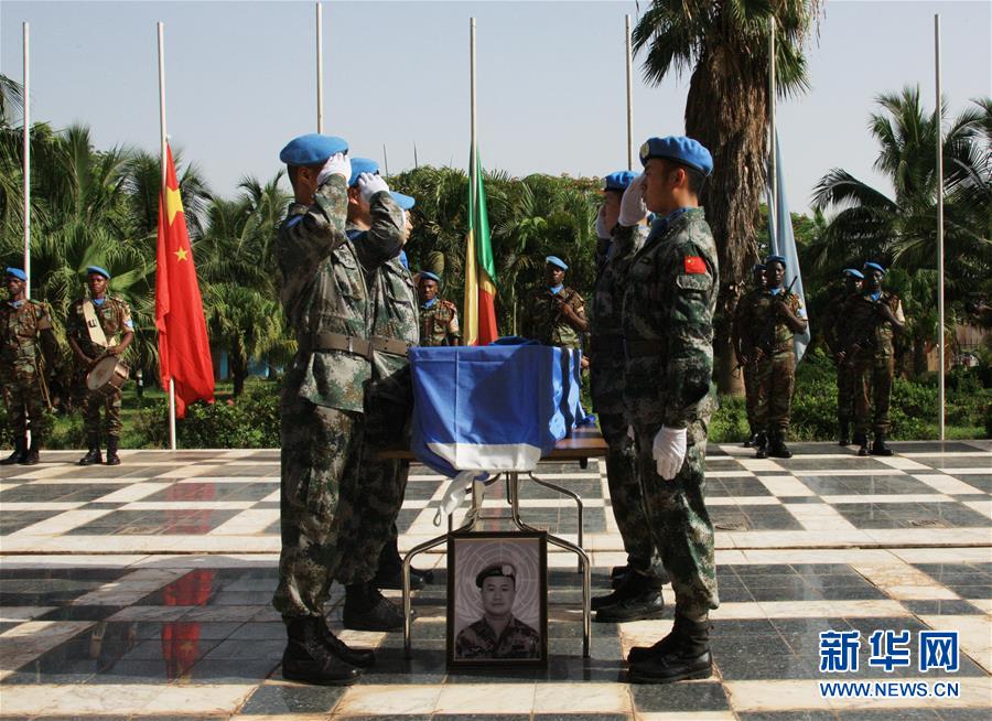 （新華全媒頭條&middot;圖文互動(dòng)）（5）崢嶸歲月30年 中國(guó)藍(lán)盔衛(wèi)和平