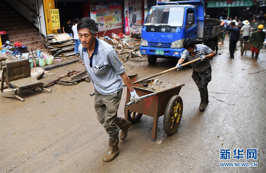 (在習(xí)近平新時(shí)代中國(guó)特色社會(huì)主義思想指引下——新時(shí)代新作為新篇章·習(xí)近平總書(shū)記關(guān)切事·圖文互動(dòng))(4)戰(zhàn)洪魔 保安全——近期防汛救災(zāi)熱點(diǎn)觀察