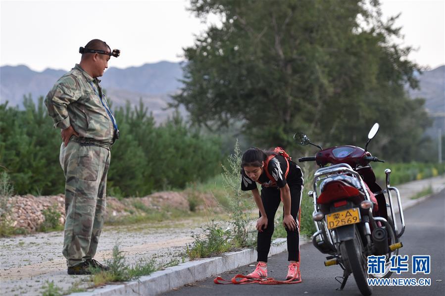 （體育&middot;圖文互動(dòng)）（10）父愛如燈  伴我奔跑