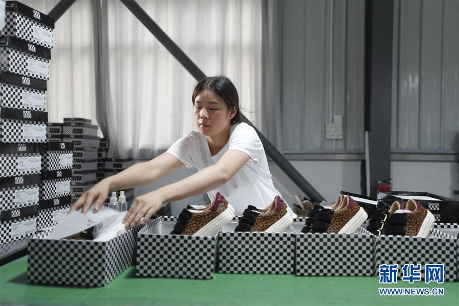 （落實&ldquo;六穩(wěn)&rdquo;&ldquo;六保&rdquo;一線見聞&middot;圖文互動）（3）&ldquo;不讓一名貧困勞動力失業(yè)！&rdquo;&mdash;&mdash;三峽庫區(qū)穩(wěn)就業(yè)見聞