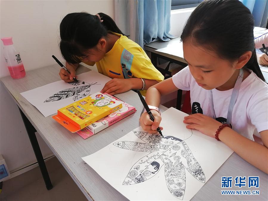 （特別的暑期生活&middot;圖文互動）（1）她們的愿望，在這個假期實現(xiàn)&mdash;&mdash;廣西隆安易地扶貧搬遷安置區(qū)暑期見聞