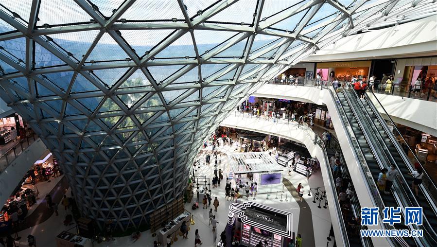 （在習近平新時代中國特色社會主義思想指引下&mdash;&mdash;新時代新作為新篇章&middot;習近平總書記關(guān)切事&middot;圖文互動）（1）感受開放新魅力&mdash;&mdash;海南自由貿(mào)易港建設開局觀察