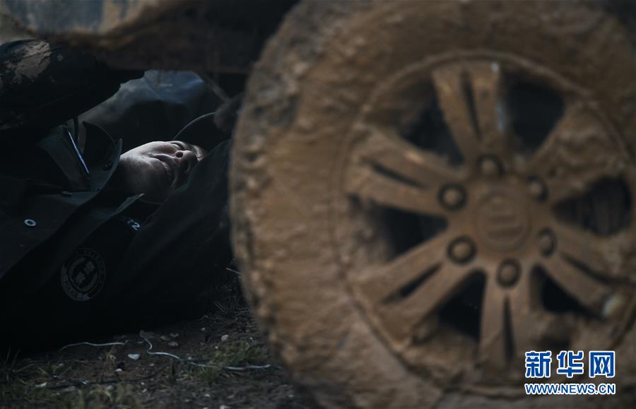 （圖文互動）（8）記者手記：可可西里，&ldquo;挪&rdquo;向&ldquo;藏羚羊大產(chǎn)房&rdquo;的14個半小時