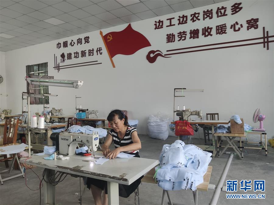 （決戰(zhàn)決勝脫貧攻堅(jiān)&middot;圖文互動(dòng)）（2）安居樂業(yè)并重，搬遷脫貧同步&mdash;&mdash;湖北88萬(wàn)搬遷群眾脫貧觀察 