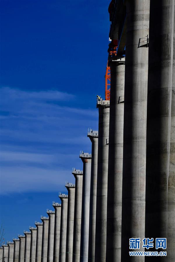（新華全媒頭條&middot;圖文互動）（11）闊步走在新時(shí)代康莊大道上&mdash;&mdash;以習(xí)近平同志為核心的黨中央關(guān)心西藏工作紀(jì)實(shí)