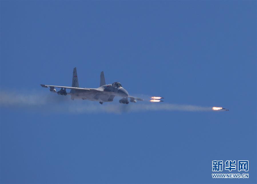 （在習(xí)近平強(qiáng)軍思想指引下&middot;我們在戰(zhàn)位報告&middot;圖文互動）（4）奮飛在新時代的海天&mdash;&mdash;海軍某艦載航空兵部隊備戰(zhàn)打仗記事