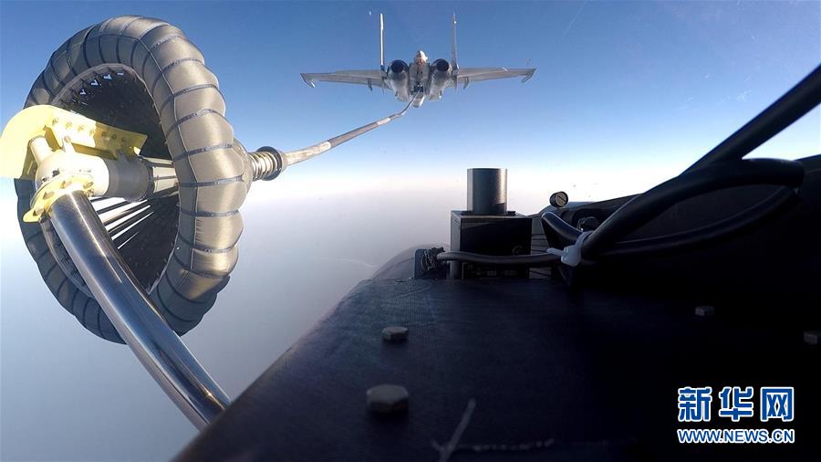 （在習(xí)近平強(qiáng)軍思想指引下&middot;我們在戰(zhàn)位報告&middot;圖文互動）（9）奮飛在新時代的海天&mdash;&mdash;海軍某艦載航空兵部隊備戰(zhàn)打仗記事