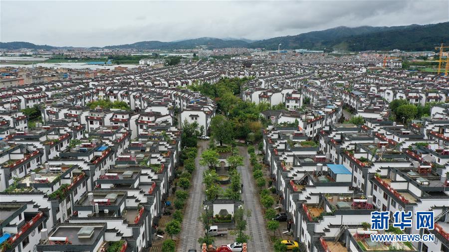 （走向我們的小康生活&middot;圖文互動）（1）&ldquo;云南第一村&rdquo;，共同富裕為什么能？