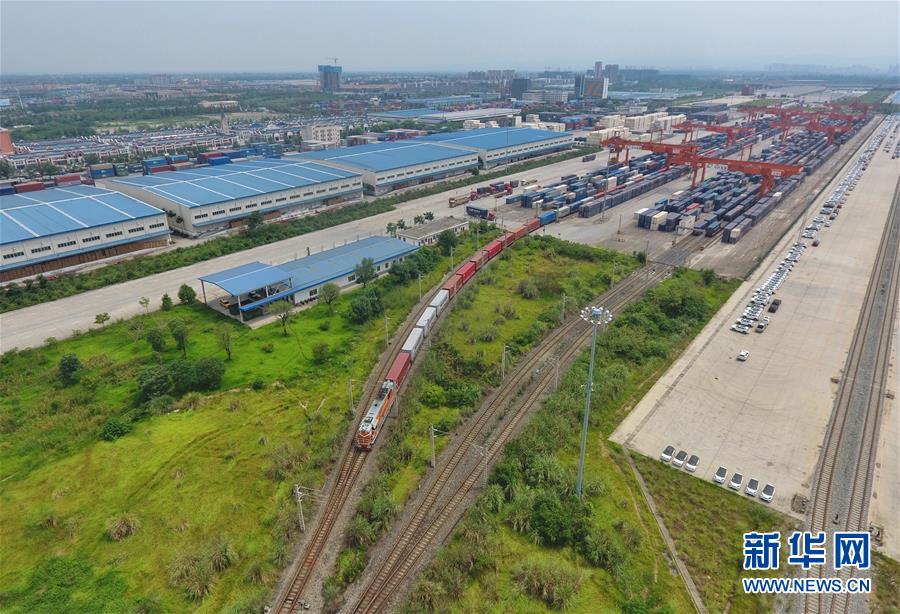 （新華全媒頭條&middot;圖文互動）（3）西部有個新的&ldquo;圈&rdquo;&mdash;&mdash;成渝加快雙城經濟圈建設