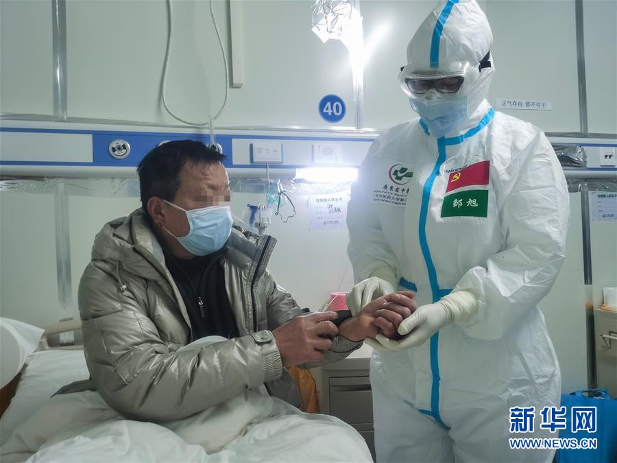 （抗疫一線醫(yī)務(wù)人員英雄群體&middot;圖文互動）（2）合力護(hù)航生命之舟&mdash;&mdash;遼寧、上海、廣東等醫(yī)療隊聯(lián)手決戰(zhàn)雷神山