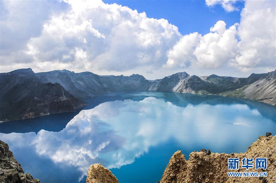 （新華全媒頭條&middot;走向我們的小康生活&middot;圖文互動(dòng)）（9）黑土地上是我家&mdash;&mdash;在吉林，一瞥中國(guó)東北鄉(xiāng)村美麗未來(lái)