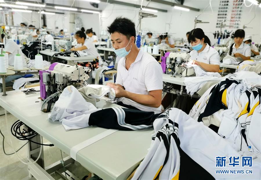 （決戰(zhàn)決勝脫貧攻堅(jiān)&middot;圖文互動(dòng)）（6）同飲一江水 攜手&ldquo;斬窮根&rdquo;&mdash;&mdash;深圳對(duì)口廣西河池、百色扶貧協(xié)作見聞