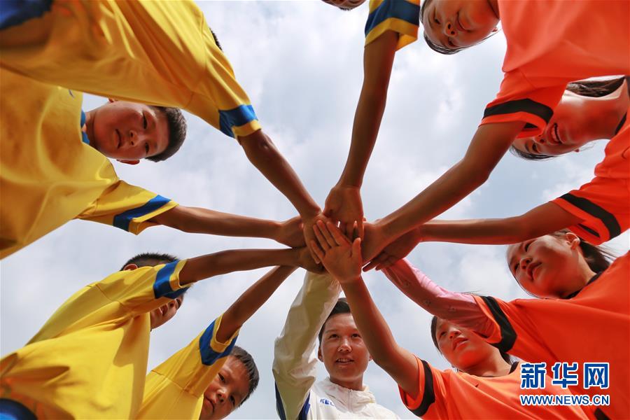 (新華全媒頭條·走向我們的小康生活·決戰(zhàn)決勝脫貧攻堅(jiān)·圖文互動)(10)決戰(zhàn)烏蒙——中國消除千年貧困的一個縮影