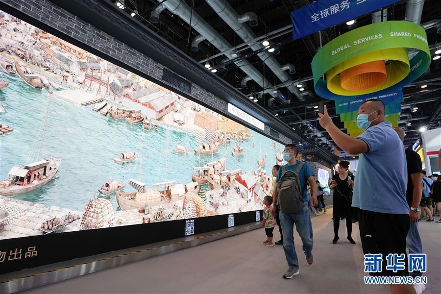 （新華全媒頭條&middot;圖文互動）（13）奮斗結(jié)碩果，再寫新篇章&mdash;&mdash;寫在共和國71周年華誕之際