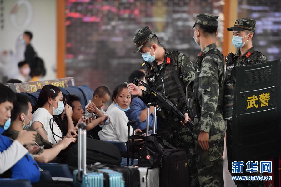 （圖文互動）（1）武警官兵&ldquo;雙節(jié)&rdquo;堅守戰(zhàn)位保平安