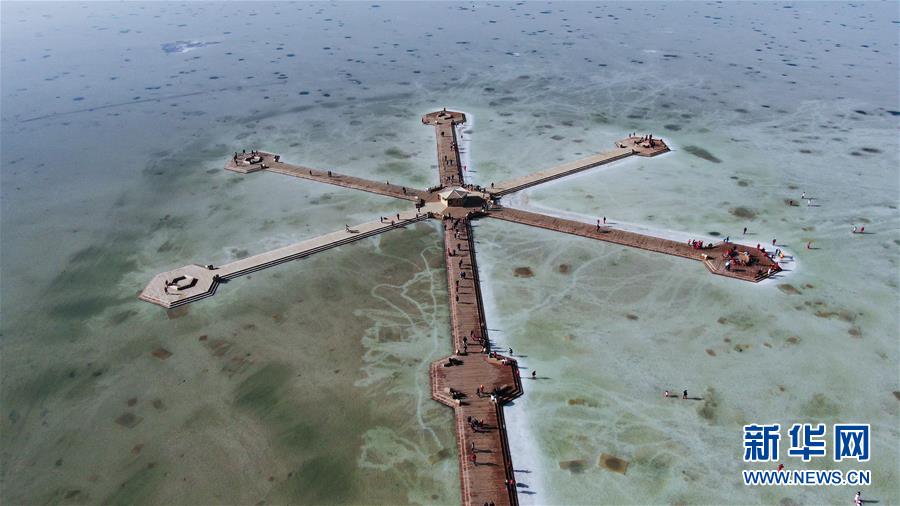 (坐著高鐵看中國(guó))(6)青藏鐵路串起高原旅游“珍珠鏈”