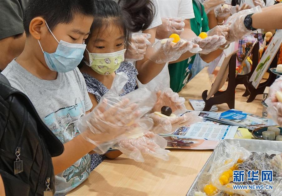 （新華全媒頭條&middot;圖文互動(dòng)）（9）流動(dòng)中國折射復(fù)蘇新氣象&mdash;&mdash;透視&ldquo;十一&rdquo;黃金周