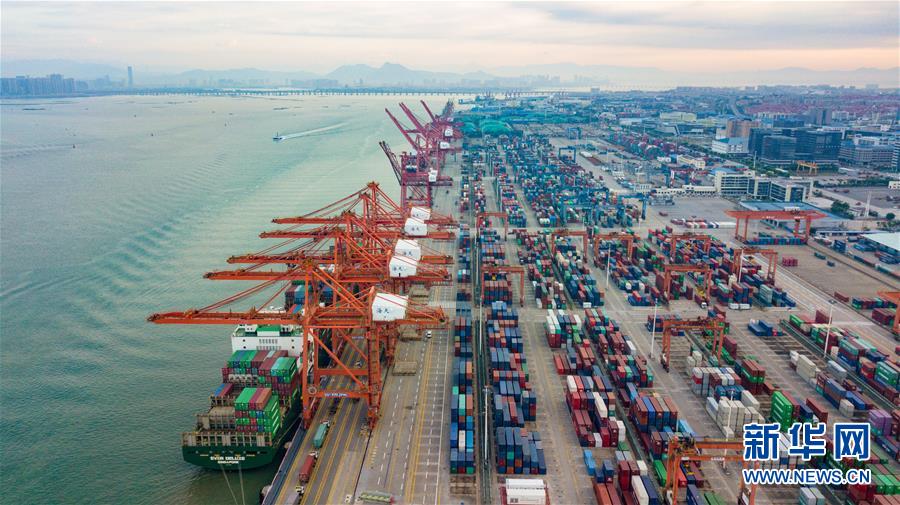 （在習(xí)近平新時(shí)代中國(guó)特色社會(huì)主義思想指引下&mdash;&mdash;新時(shí)代新作為新篇章&middot;習(xí)近平總書(shū)記關(guān)切事&middot;圖文互動(dòng)）（5）我家大門(mén)常打開(kāi)&mdash;&mdash;經(jīng)濟(jì)特區(qū)全方位對(duì)外開(kāi)放故事