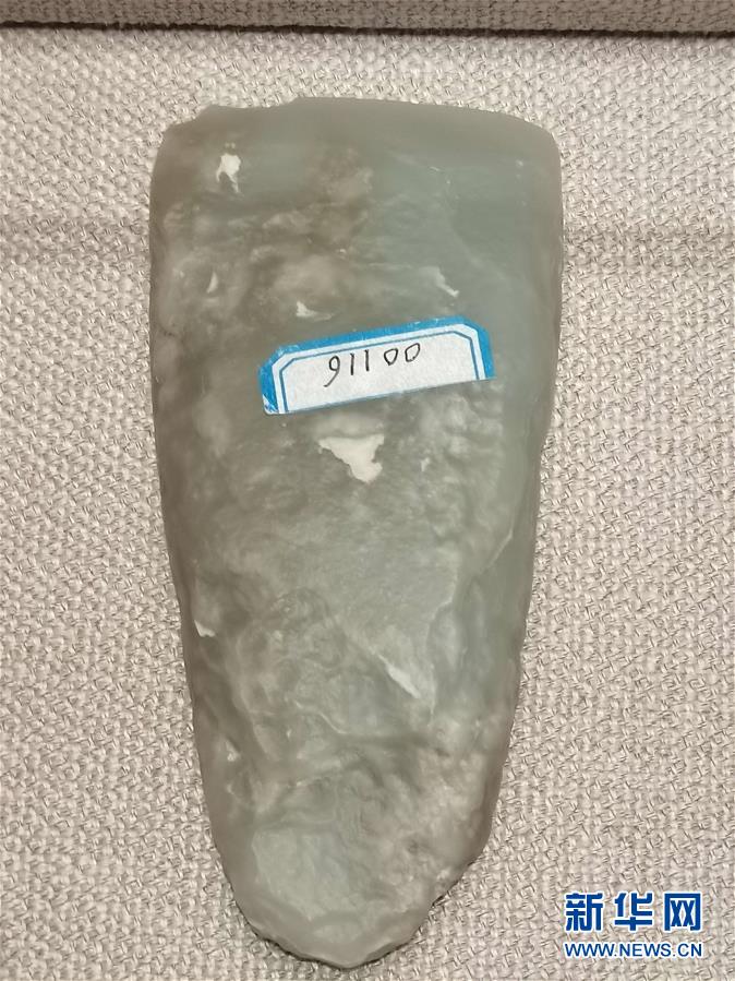 （文化視點&middot;聽文物講故事&middot;圖文互動）（2）豪橫！古人扛著玉斧在羅布泊打獵