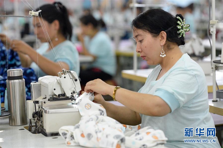 （新華全媒頭條&middot;圖文互動）（9）新天地 新兒女 新奇跡&mdash;&mdash;脫貧攻堅(jiān)繪就新疆新圖景