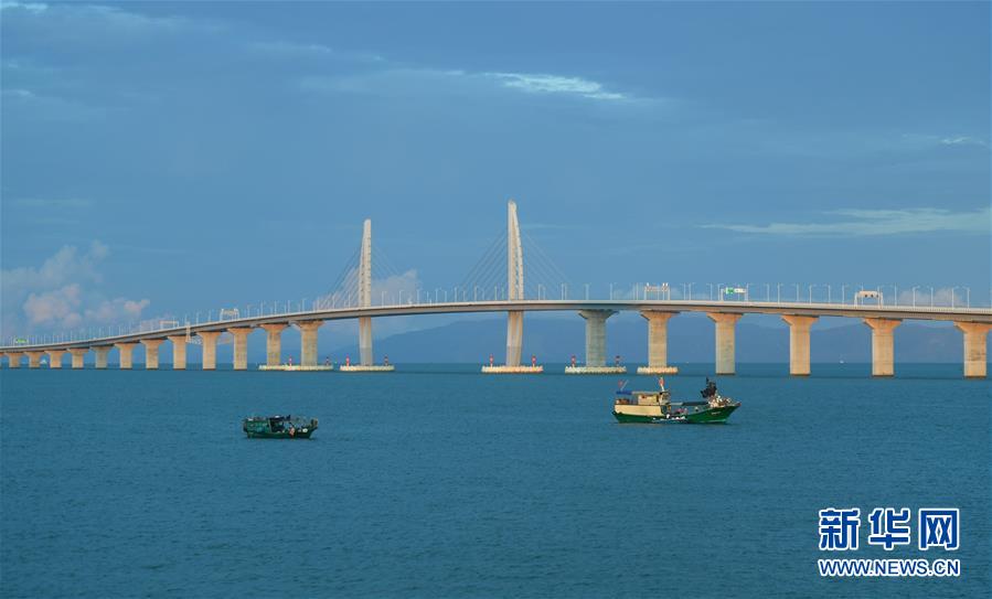 （新華全媒頭條&middot;圖文互動(dòng)）（9）偉大旗幟引領(lǐng)歷史巨變&mdash;&mdash;習(xí)近平新時(shí)代中國(guó)特色社會(huì)主義思想指引&ldquo;十三五&rdquo;經(jīng)濟(jì)社會(huì)發(fā)展述評(píng)