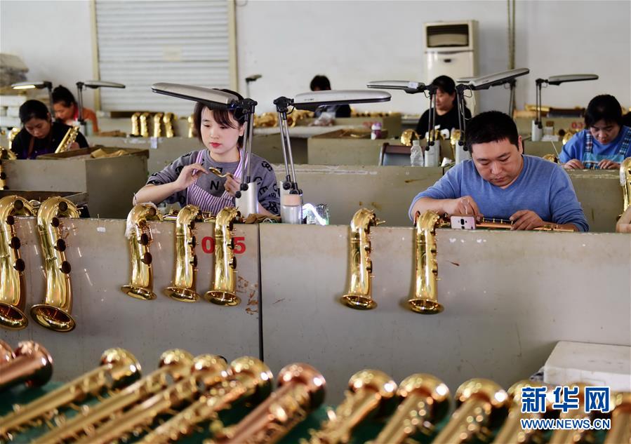 (全面建成小康社會“百城千縣萬村調研行”·圖文互動)(4)河北周窩:“音樂小鎮(zhèn)”奏響鄉(xiāng)村振興協(xié)奏曲