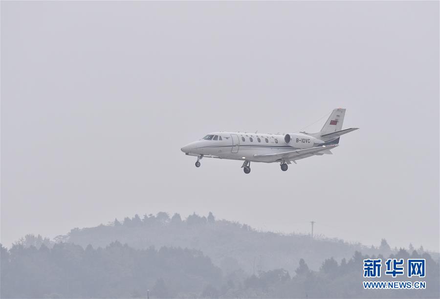 (經(jīng)濟(jì))(5)成都天府國(guó)際機(jī)場(chǎng)開始校飛