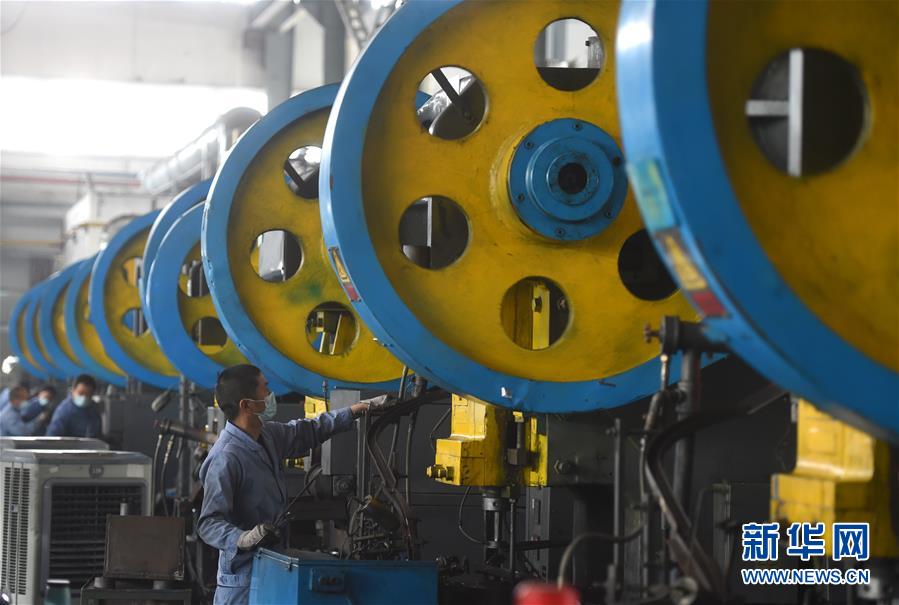 (新華全媒頭條·迎接兩會(huì)特別報(bào)道·圖文互動(dòng))(6)不同尋常的兩會(huì) 萬(wàn)眾一心的力量——寫在2020年全國(guó)兩會(huì)召開(kāi)之際