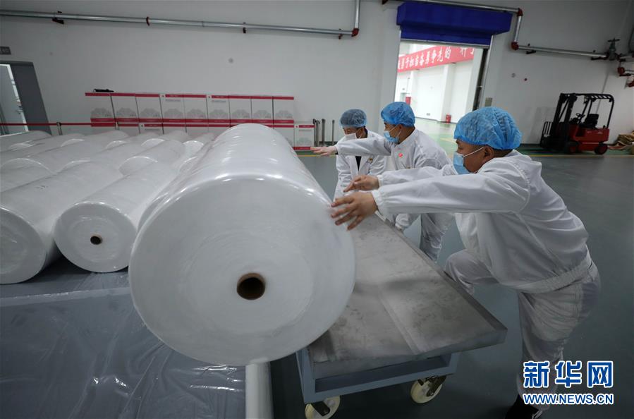 (新華全媒頭條·迎接兩會(huì)特別報(bào)道·圖文互動(dòng))(7)不同尋常的兩會(huì) 萬(wàn)眾一心的力量——寫在2020年全國(guó)兩會(huì)召開(kāi)之際