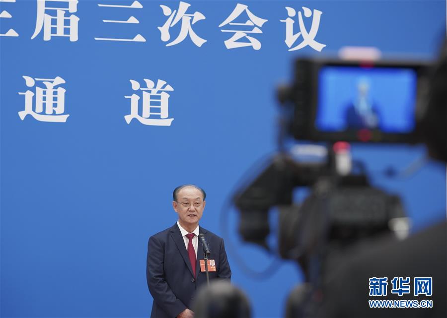 （兩會(huì)&middot;政協(xié)開幕&middot;XHDW）（3）接受采訪