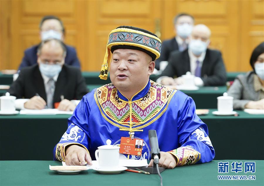 （新華全媒頭條&middot;圖文互動(dòng)）（8）從人民中汲取磅礴力量&mdash;&mdash;習(xí)近平總書(shū)記同出席2020年全國(guó)兩會(huì)人大代表、政協(xié)委員共商國(guó)是紀(jì)實(shí)