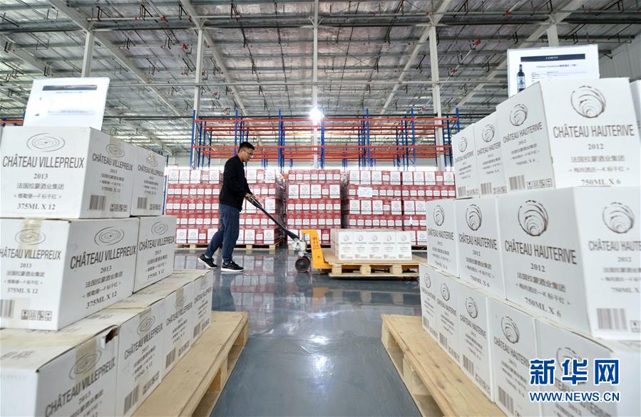 (新華全媒頭條·兩會(huì)精神看落實(shí)·圖文互動(dòng))(3)培育新機(jī) 開辟新局——落實(shí)全國兩會(huì)精神激發(fā)經(jīng)濟(jì)發(fā)展新動(dòng)能述評(píng)