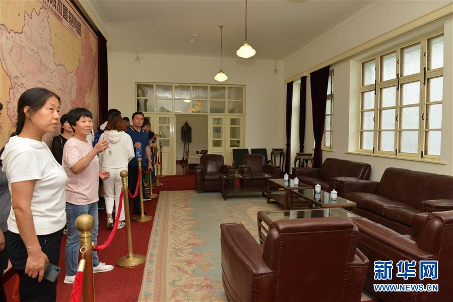 (新華全媒頭條·圖文互動(dòng))(7)人間正道是滄桑——獻(xiàn)給中華人民共和國(guó)70周年華誕