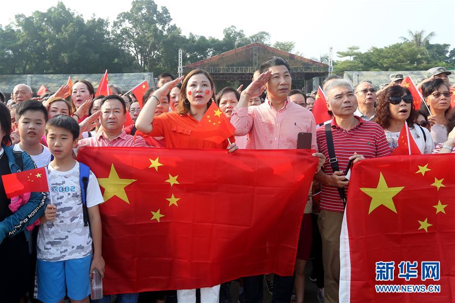 （圖文互動(dòng)）（1）&ldquo;我和我的祖國(guó)，一刻也不能分割&rdquo;&mdash;&mdash;解放軍駐香港部隊(duì)與市民共同慶祝國(guó)慶70周年見(jiàn)聞