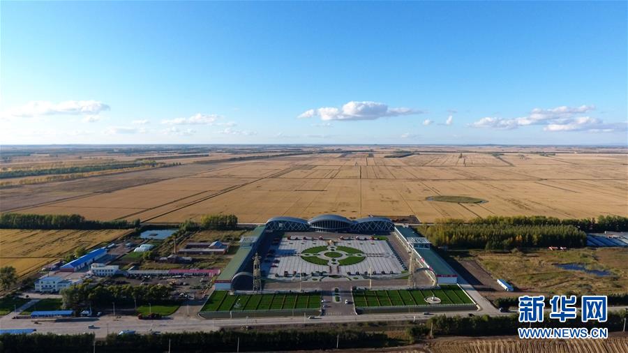 （新華全媒頭條&middot;圖文互動）（1）奮力書寫東北振興的時代新篇&mdash;&mdash;習(xí)近平總書記調(diào)研東北三省并主持召開深入推進(jìn)東北振興座談會紀(jì)實(shí)