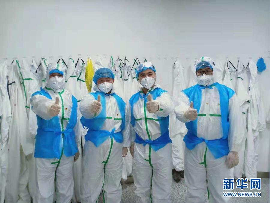 （習近平致敬的戰(zhàn)&ldquo;疫&rdquo;英雄&middot;志愿者篇&middot;圖文互動）（2）他們，微光成炬照征程