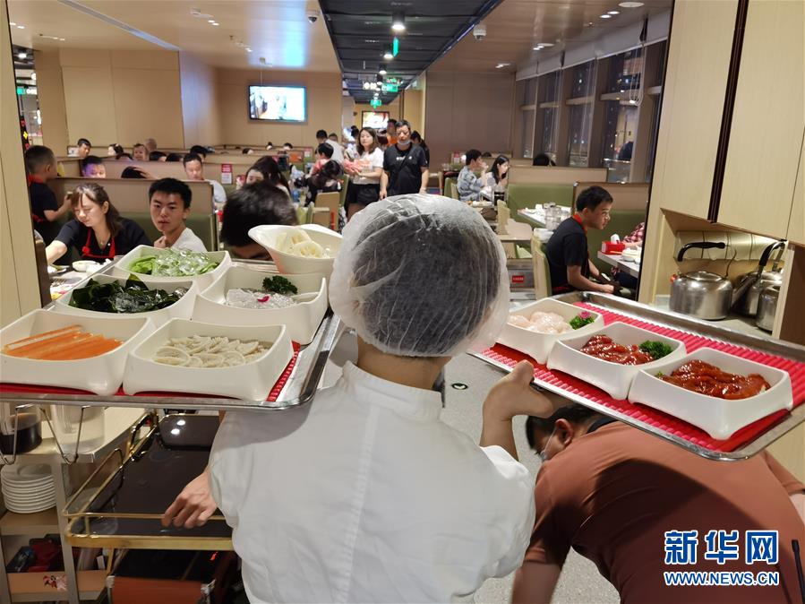 （在習(xí)近平新時(shí)代中國(guó)特色社會(huì)主義思想指引下&mdash;&mdash;新時(shí)代新作為新篇章&middot;習(xí)近平總書(shū)記關(guān)切事&middot;圖文互動(dòng)）（2）珍惜盤(pán)中餐，狠剎浪費(fèi)風(fēng)&mdash;&mdash;各地積極行動(dòng)堅(jiān)決制止餐飲浪費(fèi)