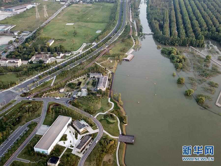 (在習(xí)近平新時(shí)代中國(guó)特色社會(huì)主義思想指引下——新時(shí)代新作為新篇章·習(xí)近平總書(shū)記關(guān)切事·圖文互動(dòng))(5)長(zhǎng)三角的新答卷——“十三五”收官之年的長(zhǎng)三角一體化新故事