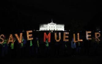 美國多地舉行示威活動 呼吁保護(hù)&ldquo;通俄&rdquo;調(diào)查