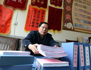 &ldquo;一離開(kāi)群眾，內(nèi)心就感到孤獨(dú)&rdquo;&mdash;&mdash;記&ldquo;鄉(xiāng)村判官&rdquo;楊斌圣