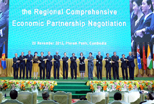 溫家寶出席&ldquo;區(qū)域全面經濟伙伴關系&rdquo;談判啟動儀式