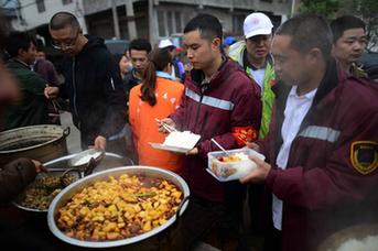 生活，依然在繼續(xù)