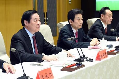 劉奇葆在全國(guó)&ldquo;掃黃打非&rdquo;工作電視電話會(huì)議上講話