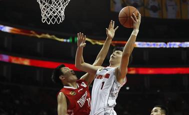 籃球&mdash;&mdash;CBA：廣東東莞銀行對陣青島國信雙星