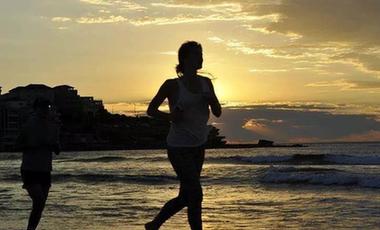 打好心理防疫戰(zhàn)，從堅(jiān)持運(yùn)動(dòng)做起！